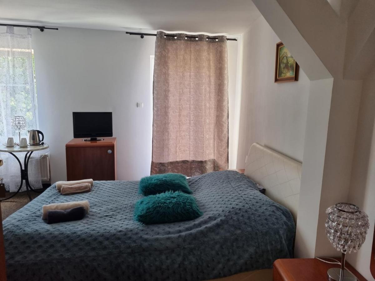 Przy Zelaznym Moscie Bed & Breakfast โควอตสโก ภายนอก รูปภาพ