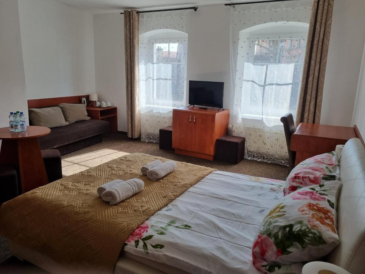 Przy Zelaznym Moscie Bed & Breakfast โควอตสโก ภายนอก รูปภาพ